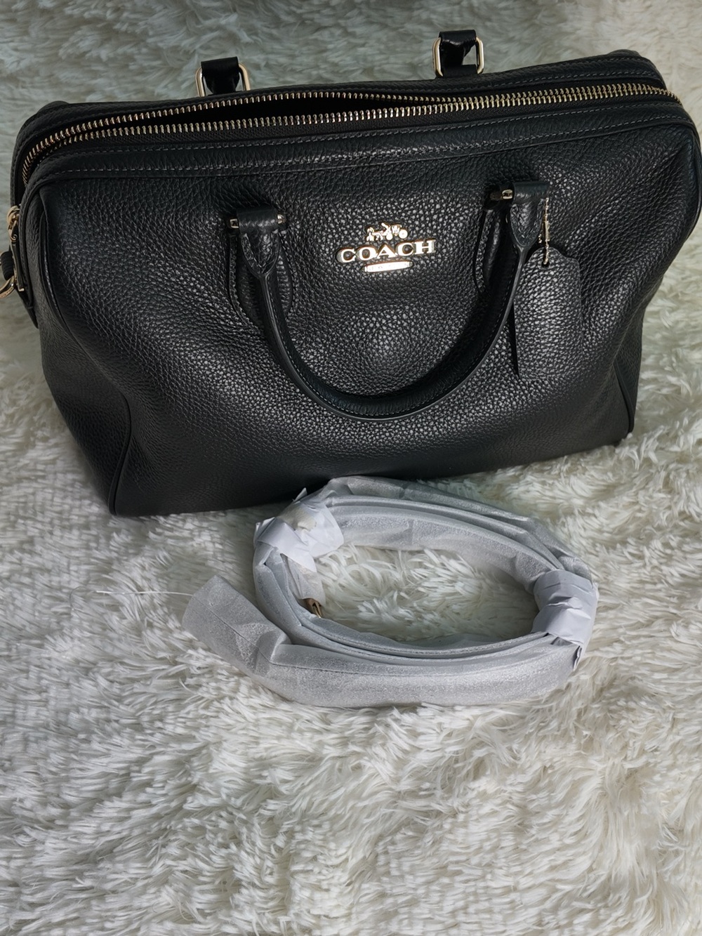 COACH Large Rowan(Slouchy Version) with Crossbody Strap (NWOT)